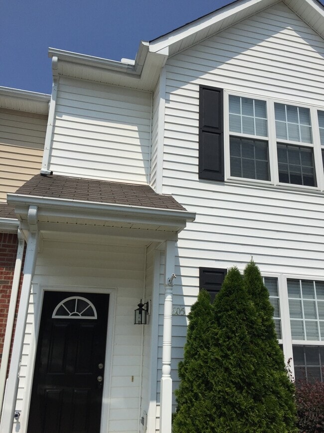 Foto del edificio - 8605 London Park Ct