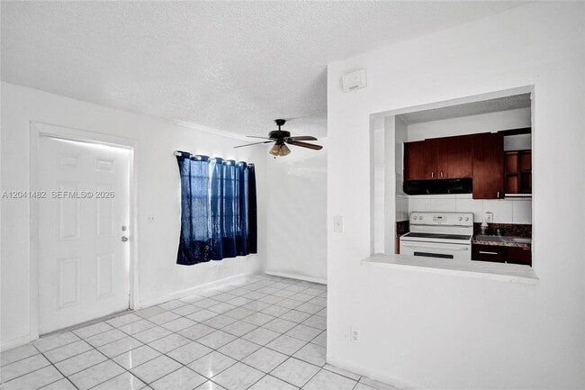 Foto del edificio - 841 SW 7th St