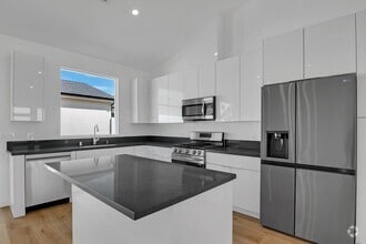Building Photo - 20711 Bryant St