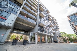 Building Photo - 60-360 Bathurst St