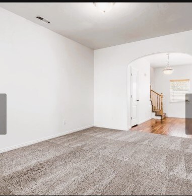 Foto del edificio - 890 E Chase Brk Ln