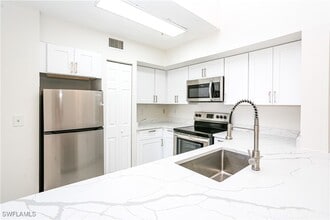 Building Photo - 1265 Wildwood Lakes Blvd