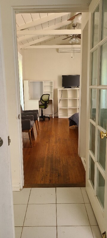 Foto del edificio - 4444 W 63rd St
