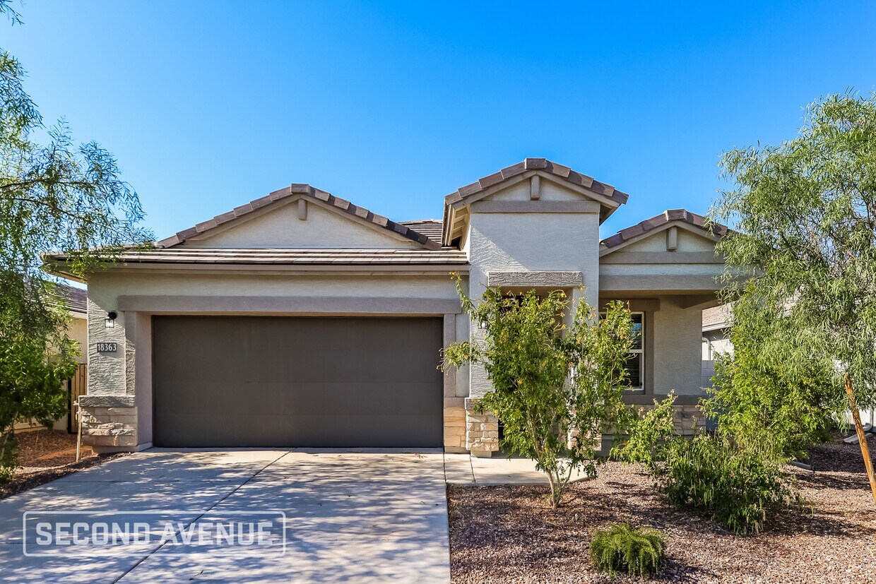 Foto principal - 18363 W Artemisa Ave