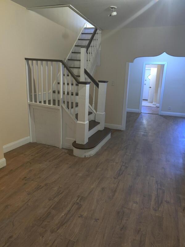 Foto del edificio - 349 Horton St