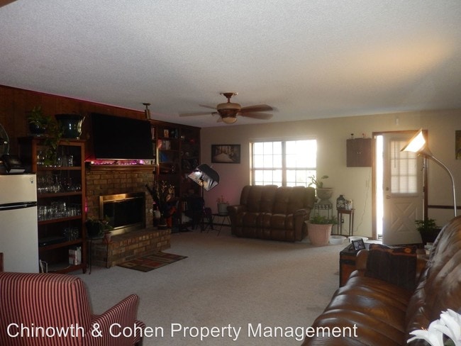 Building Photo - 3 br, 2 bath House - 8121 E 75th St