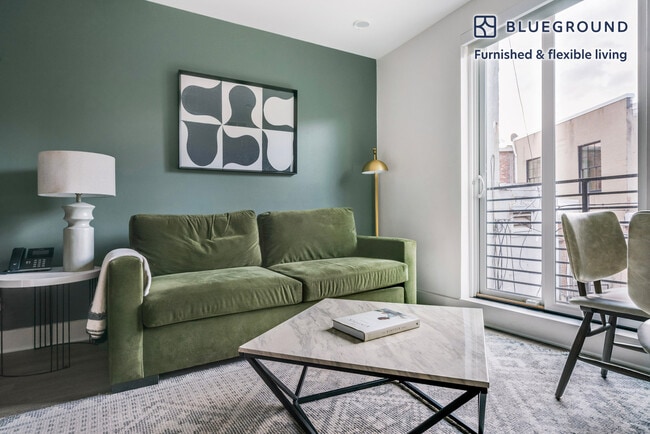 Building Photo - 816 Potomac Ave SE