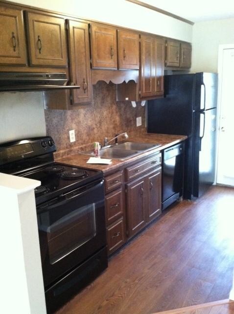 Primary Photo - 230 Lanier Dr