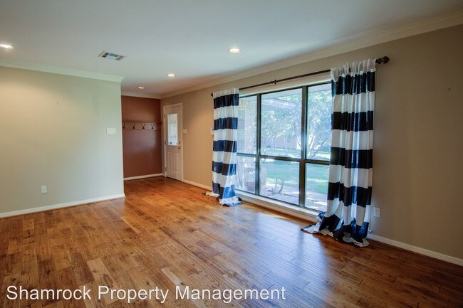 Building Photo - 3 br, 2 bath House - 2531 Stewart Dr