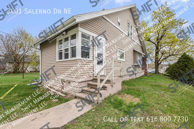Foto del edificio - 3401 Salerno Dr NE