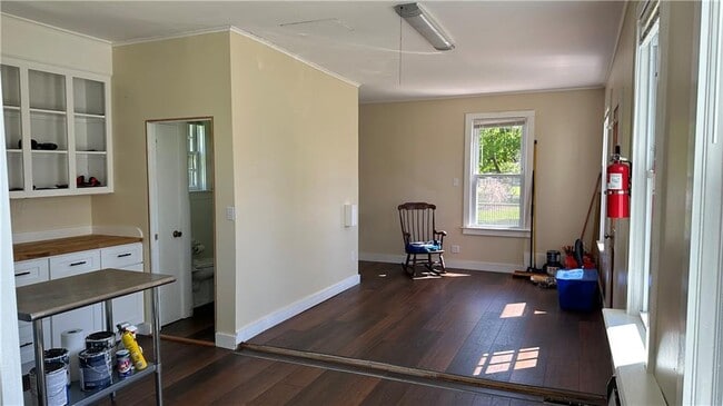 Building Photo - 3560 Kingstown Rd