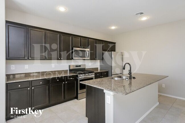 Foto del edificio - 5650 E Butte St