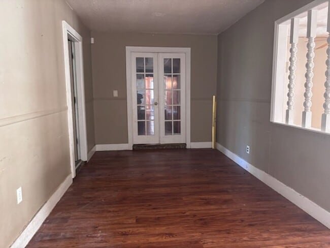 Foto del edificio - 1706 Dorgan St