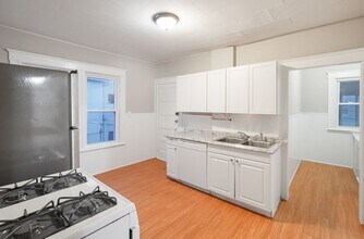 Building Photo - 112 West St