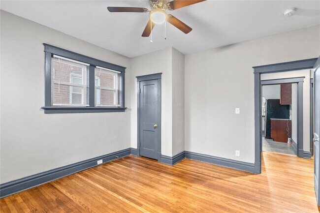 Foto del edificio - 4040 Shreve Ave