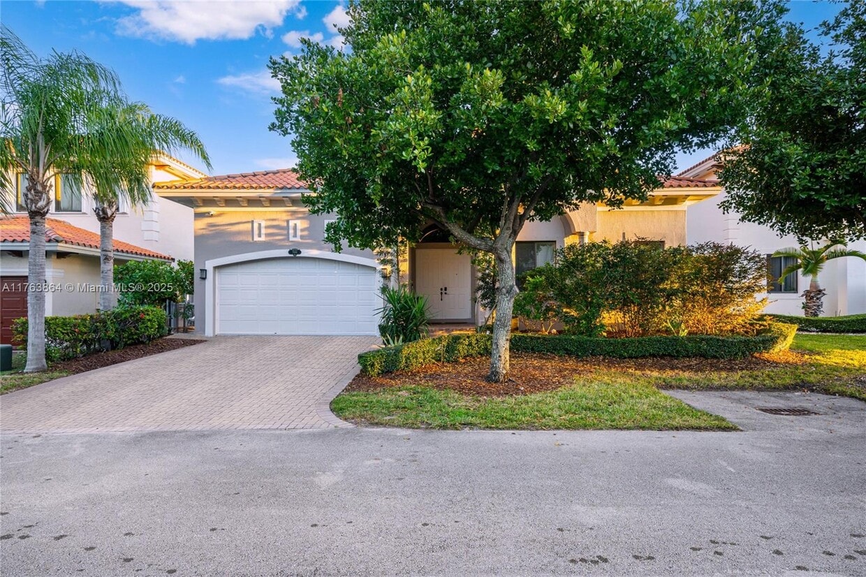 Primary Photo - 7666 SW 193rd Ln