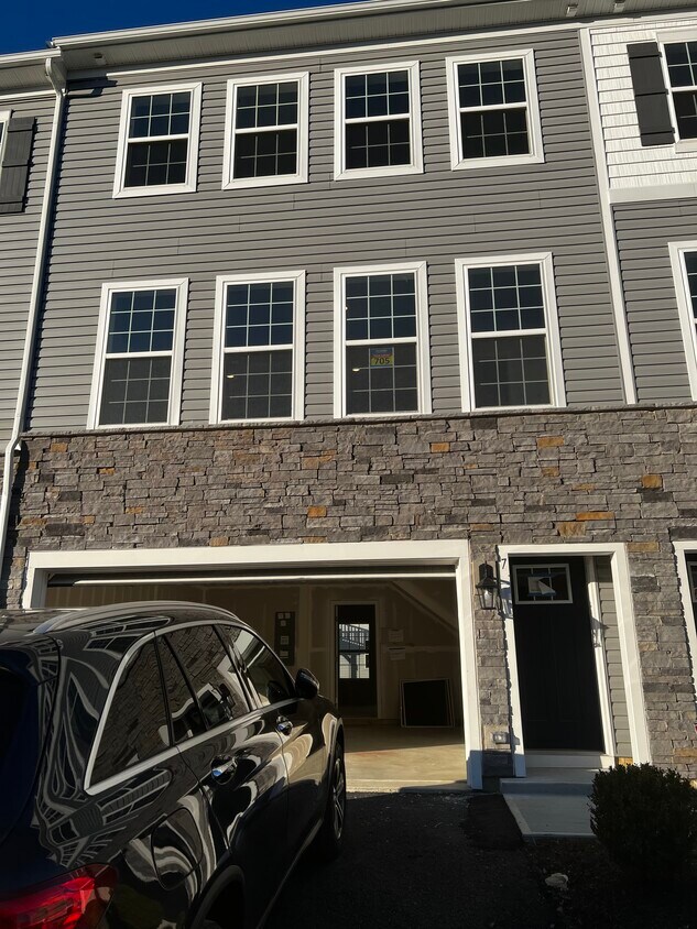 7 Cardinal Way, Mount Laurel, NJ 08054 Townhome Rentals in Mount