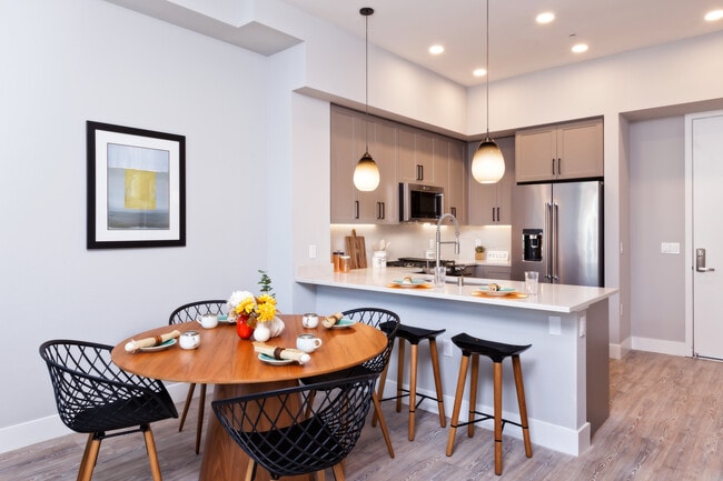 Signature Collection Home - Avalon Public Market Apartments