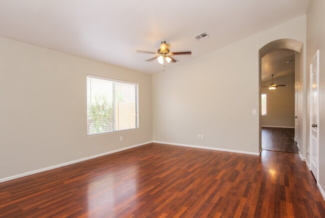 Foto del edificio - 12321 W Marshall Ave