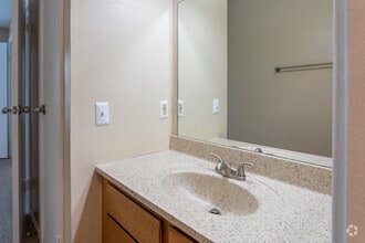 1BR, 1BA - 531 SF - EPERNAY APARTMENTS