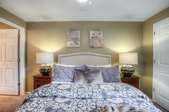 Building Photo - Parkside Apartments