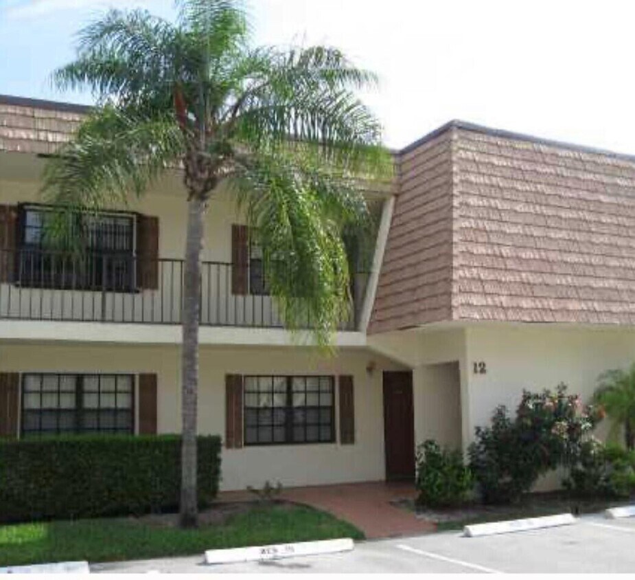 4259 Oak Terrace Dr, Greenacres, FL 33463 Condo for Rent in