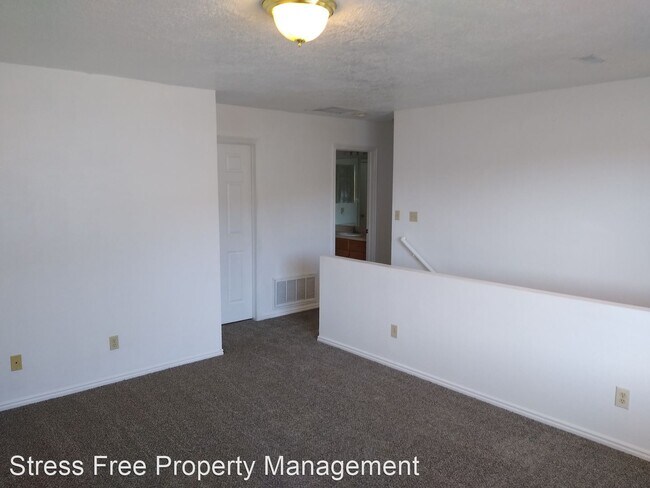 Building Photo - 2 br, 1 bath House - 129 West Sunset Drive