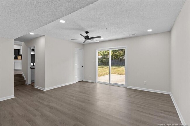 Building Photo - 714 Carnegie Dr