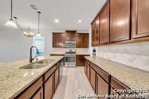 Building Photo - 10423 Francisco Way