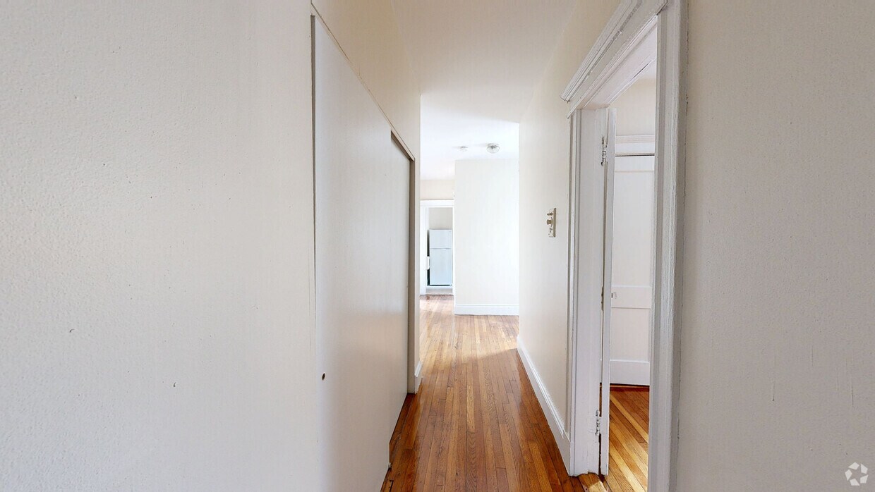 Photo - Commonwealth Apartments