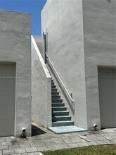 Building Photo - 10424 NW 63rd Terrace