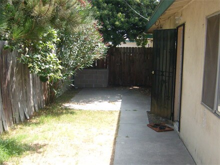 Building Photo - 14027 Doty Ave