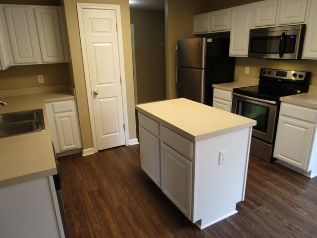 Building Photo - 2990 Buckner Ln