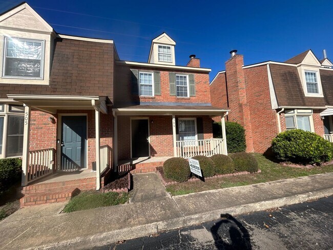 Building Photo - 940-506 Glenn St.