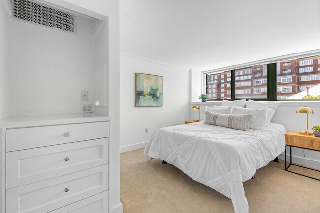Foto del edificio - 42 8th St