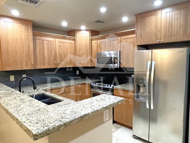 Foto del edificio - 18640 N 44th Pl
