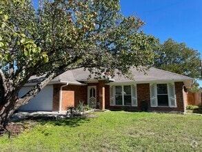 Building Photo - 1904 Sundown Dr
