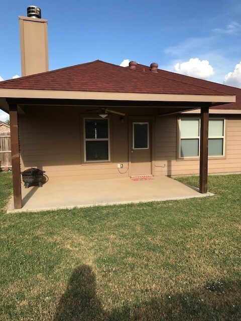 Building Photo - Fort Worth Side of Granbury - Gemstone Est...