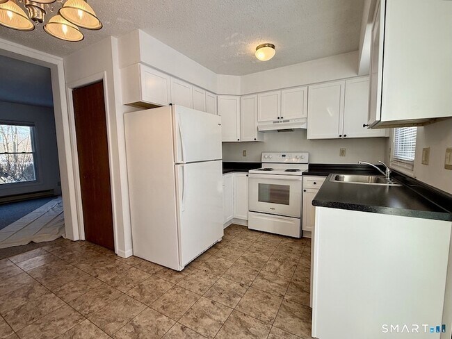 Foto del edificio - 22 Dartmouth Dr