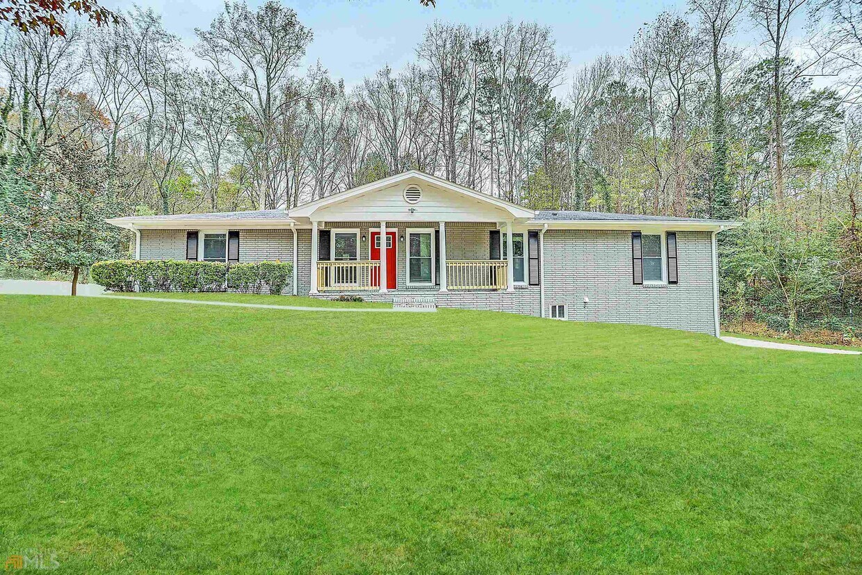 183 Whitfield Dr SW, Mableton, GA 30126 House for Rent in Mableton