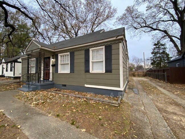 Foto del edificio - 3384 Buchanan Ave