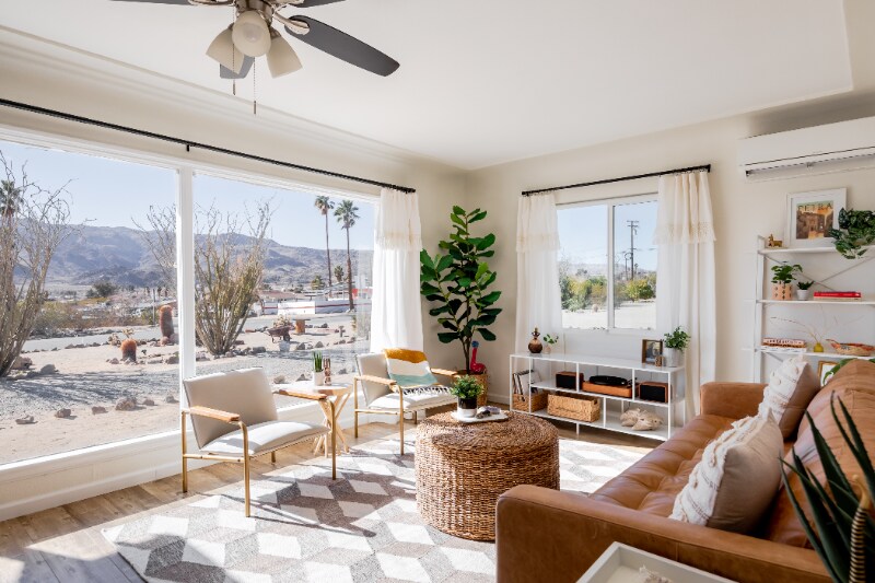 Primary Photo - 72068 Sunnyslope Dr