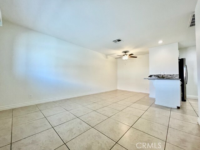 Foto del edificio - 79380 Ave 42