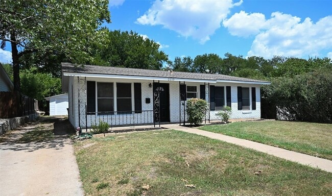Building Photo - 2110 Westover Rd