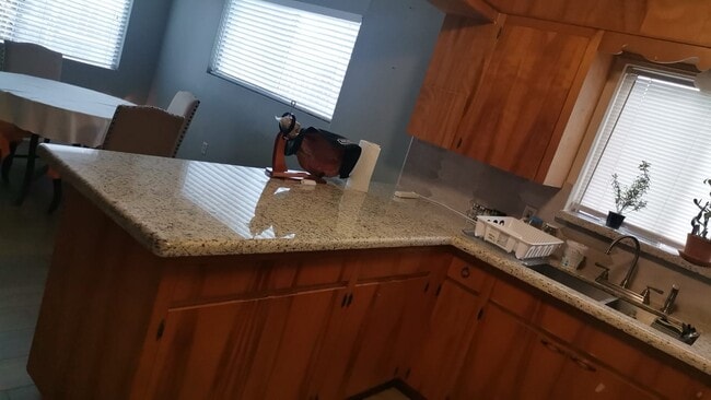 Kitchen/Nook - 307 N 38 1/2 St