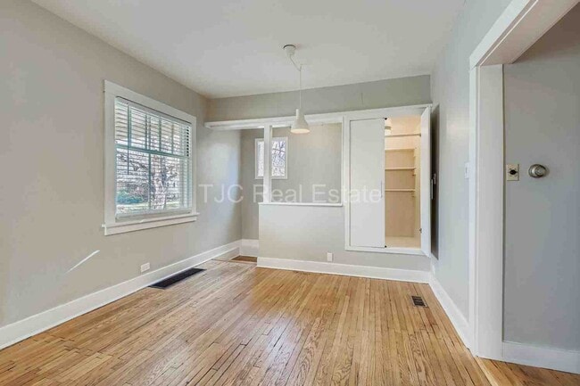 Building Photo - WAIVED APPLICATION FEES