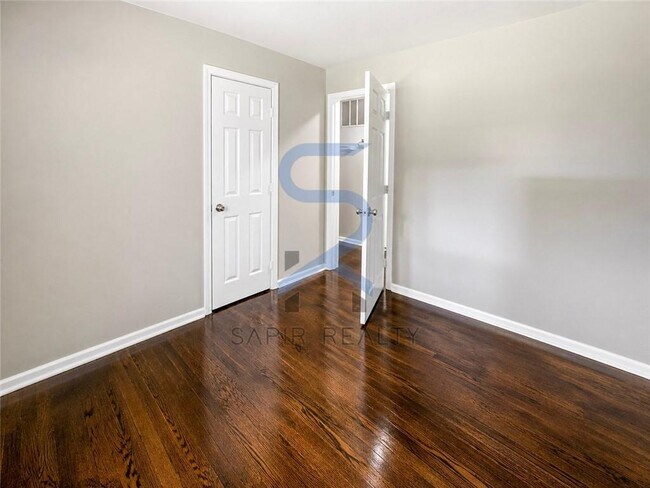 Foto del edificio - 1801 W Austin Rd