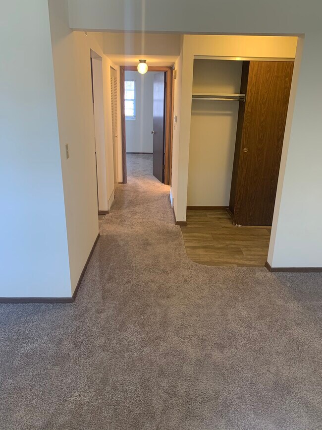 Monarch - 1 habitación - Versailles Apartments