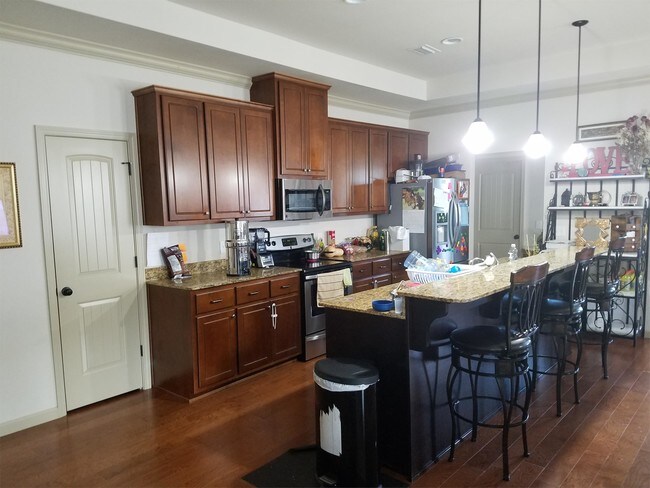 Foto del edificio - 3632 Azalea Ct