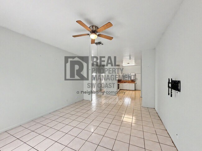Building Photo - 1043 Abrams Blvd